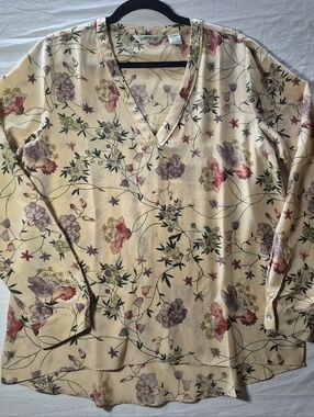 Orvis Silk Cream Floral V-Neck Long-Sleeve Blouse Medium